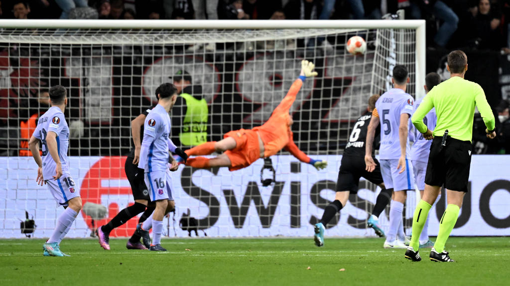 Frankfurt dem eigentlich übermächtigen FC Barcelona bärenstark ein 1:1 (0:0)